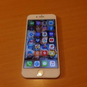 iPhone 8