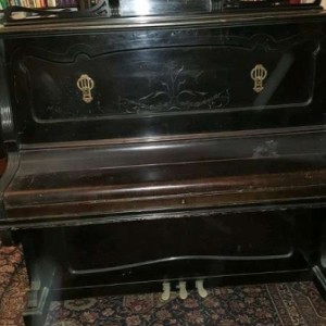 Klavir 1920G
