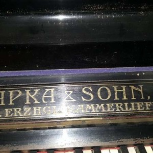 Klavir 1920G