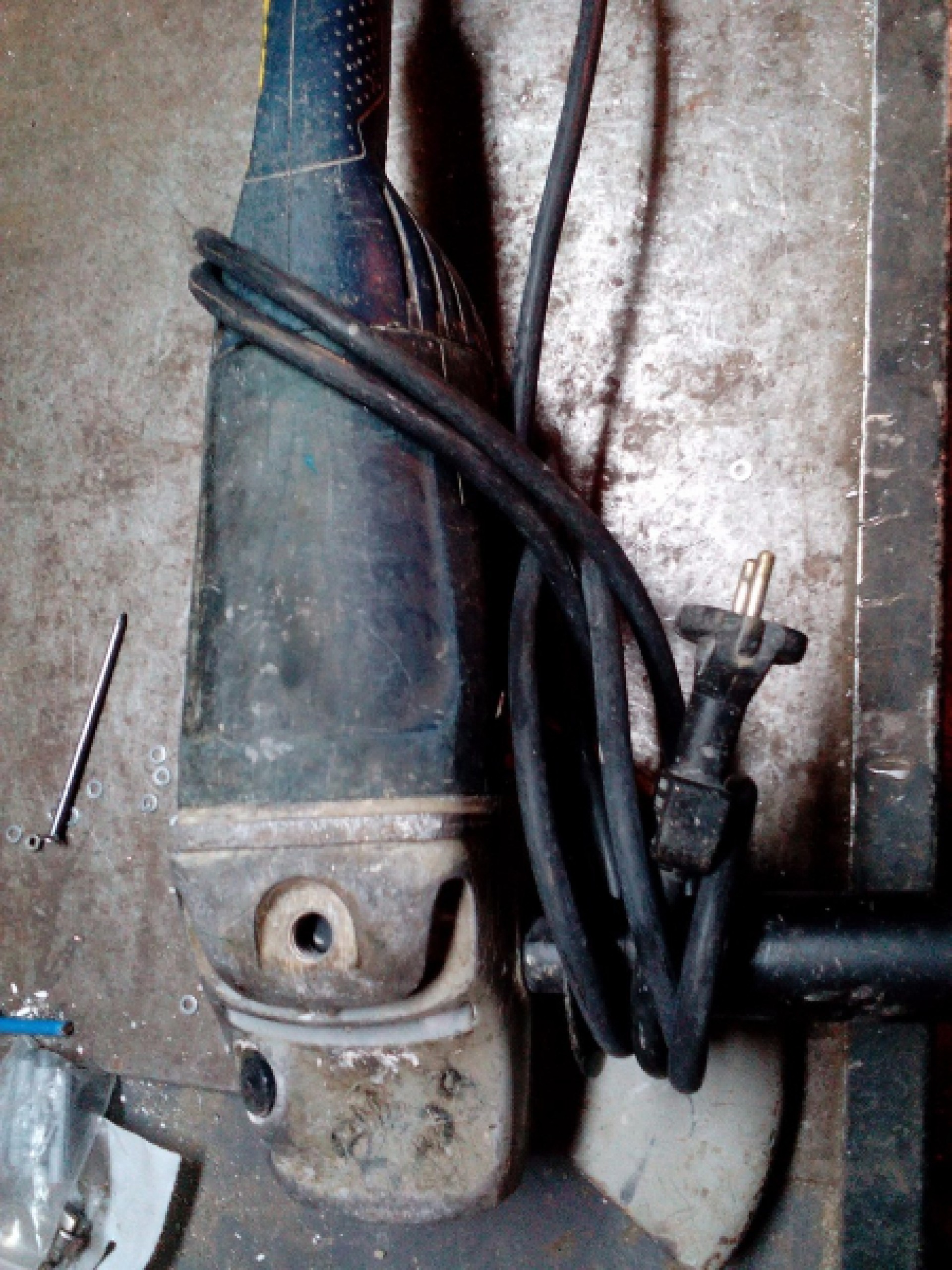 Kutna brusilica bosch gws 22-230
