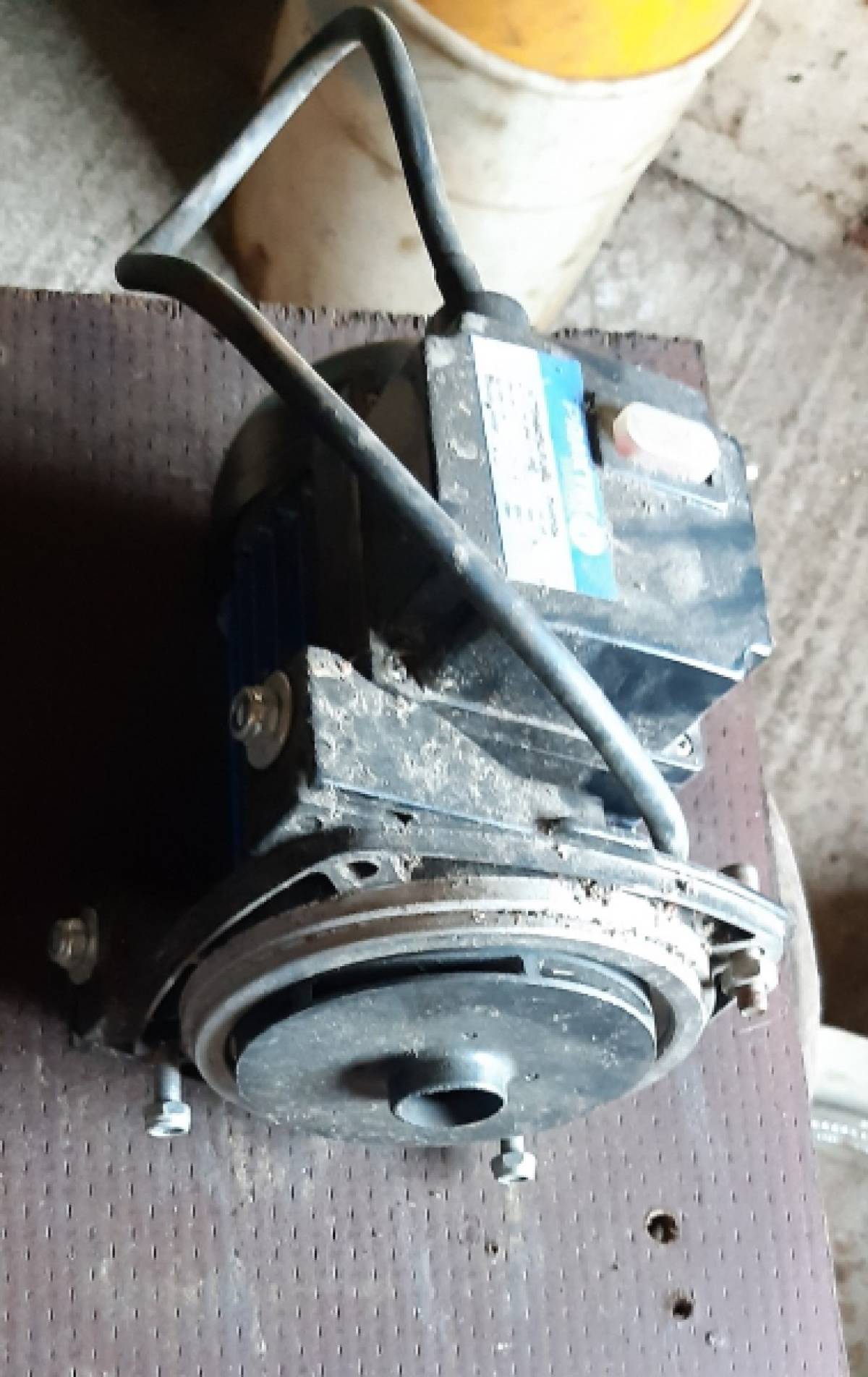 Motor jednofazni