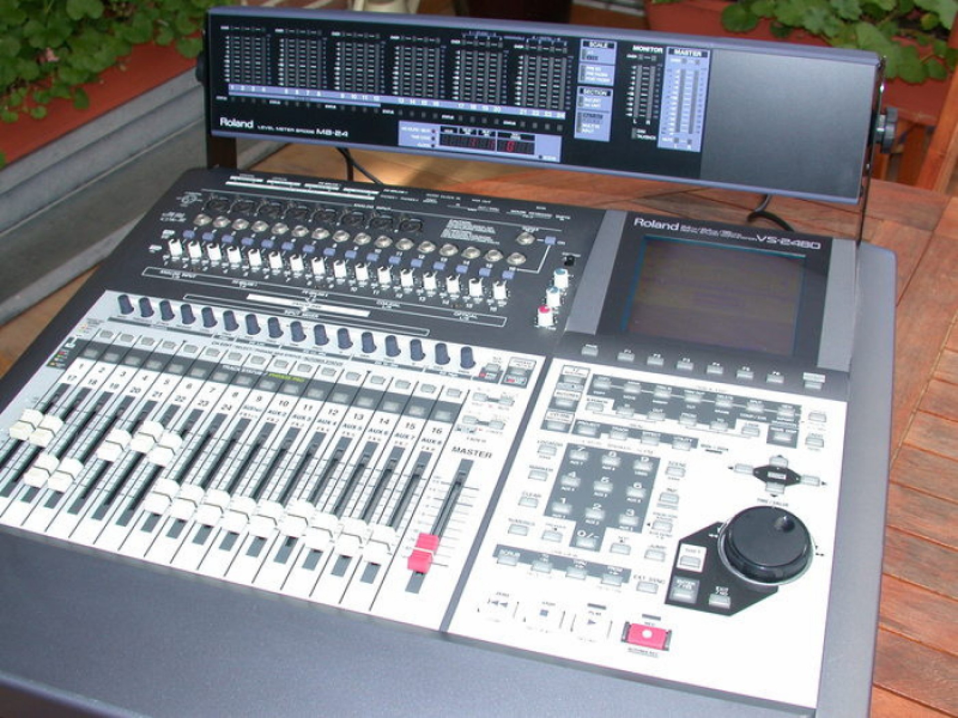 DIGITALNI STUDIO ROLAND VS2480