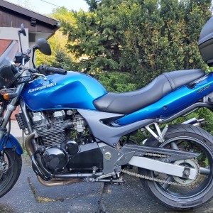 KAWASAKI ZR-7