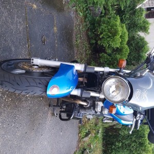 KAWASAKI ZR-7