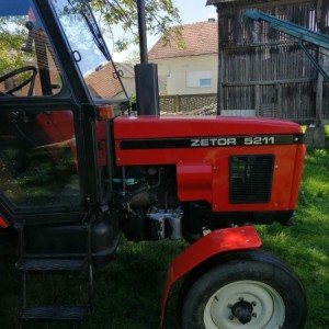 Zetor5211