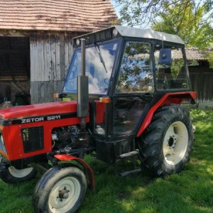 Zetor5211