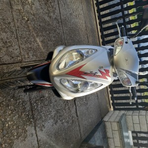 Skuter sym
