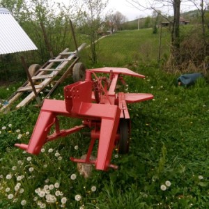 Prodajem roto kosu i grabilicu.