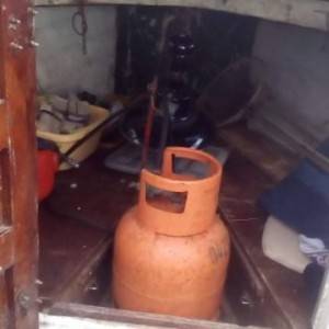Pasara s kabinom