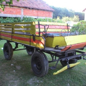 PLATON ZA KONJE SA KOCNICOM I RUCNOM. Tel: 099/428-37-49 / 4500KNa