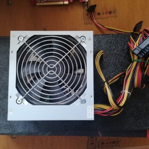 Asus Radeon R7 240 4GB OC i MS 500W v5 HITNO!!
