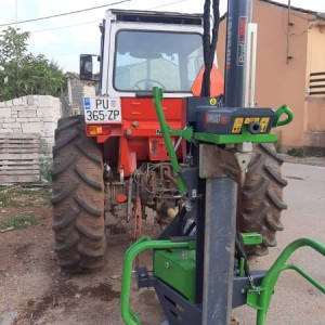 Massey ferbusona 590