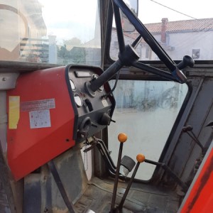 Massey ferbusona 590