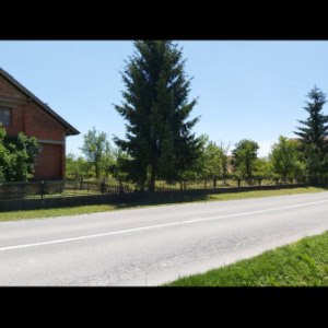 Seosko imanje sa dvije kuće i 15 rali zemlje