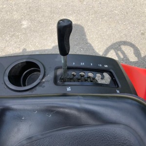 Traktor kosilica Jonsered