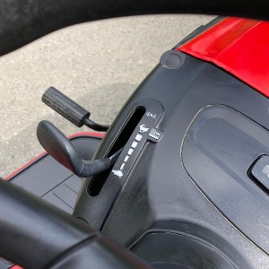 Traktor kosilica Jonsered