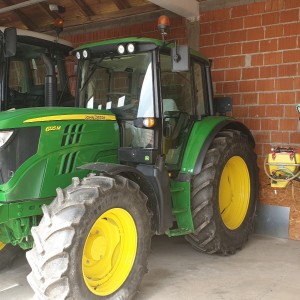 Traktor John Deere 6125 M