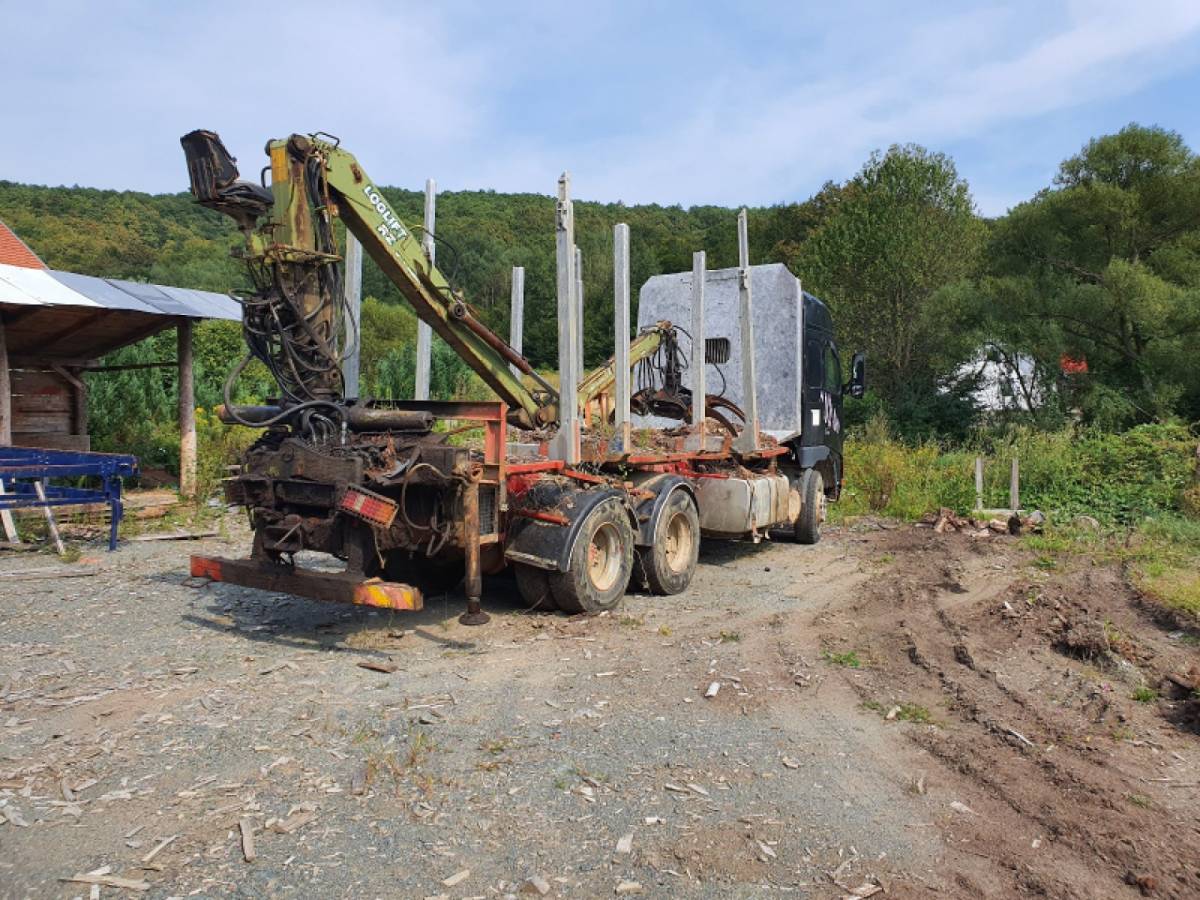 KAMION-ŠUMAR FH 16-470