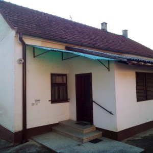 Prodaja kuće sa okućnicom