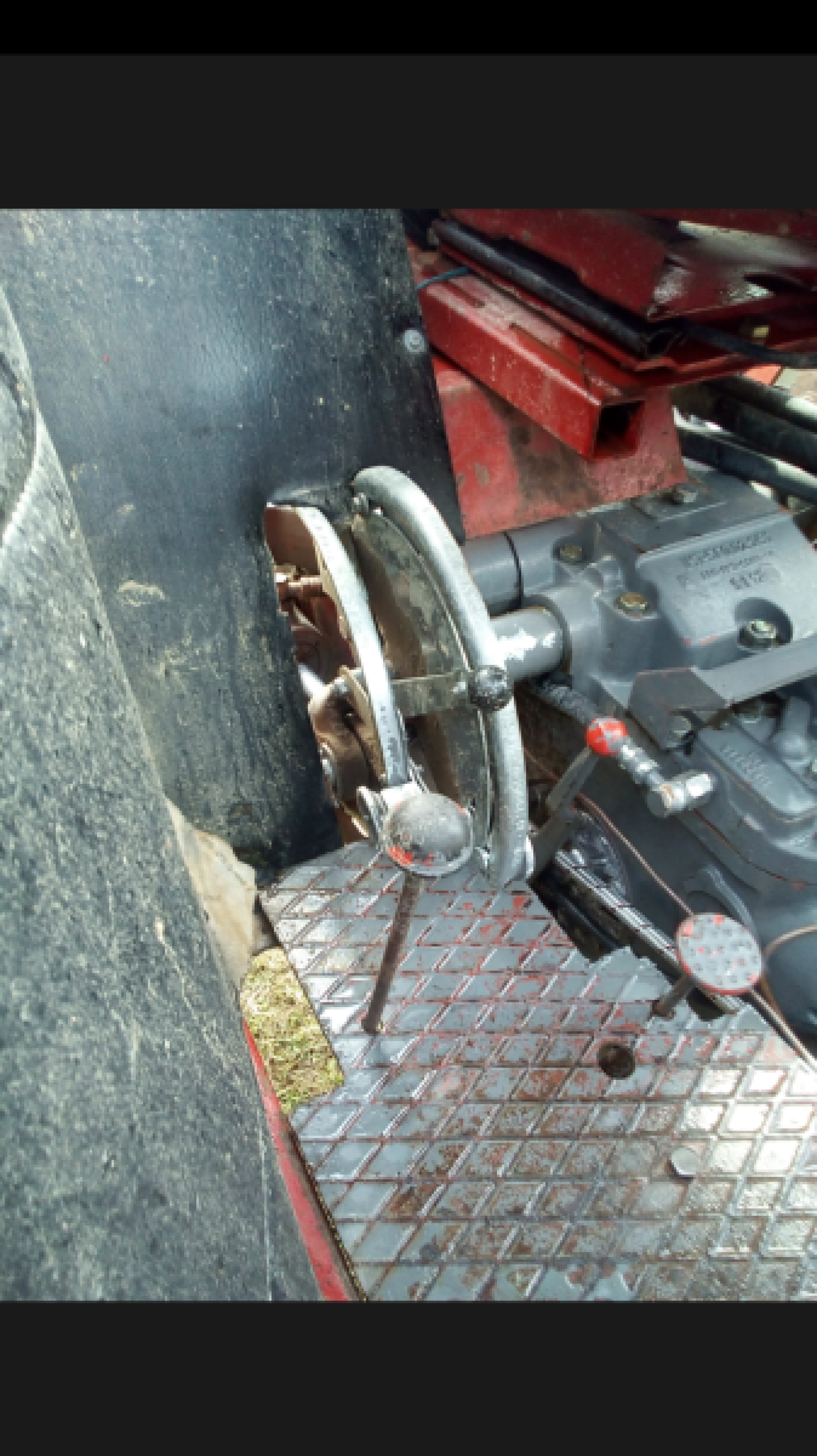 Prodajem traktor