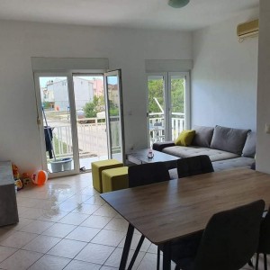 Apartman u Vodicama novonamješteni