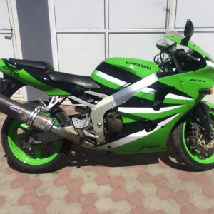KAWASAKI ZX6R