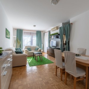 Stan, 80m2, 3 sobe, Špansko