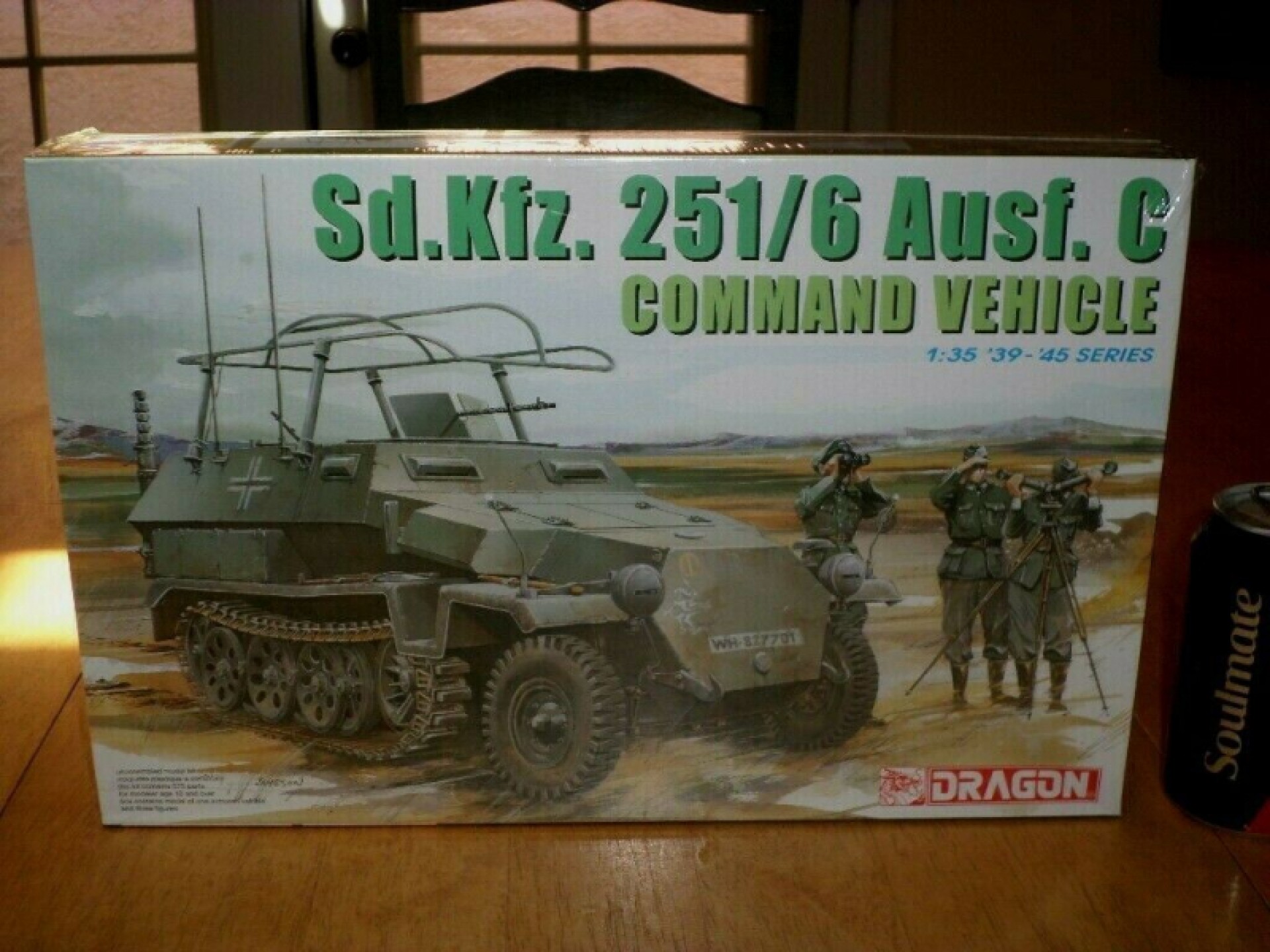 Maketa oklopnjak Sd.Kfz.251 Command Vehicle 1/35 1:35