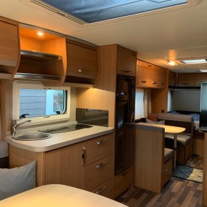 Poklon Karavan Knaus 750 FKU Sport