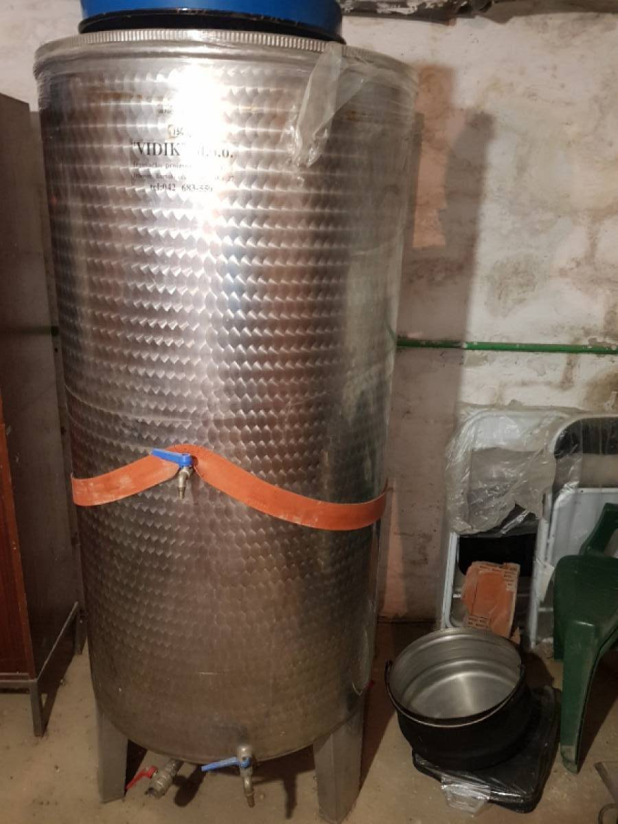 Inox bačva  750l