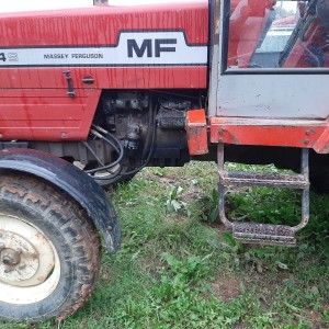 traktor massey 284s