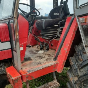 traktor massey 284s