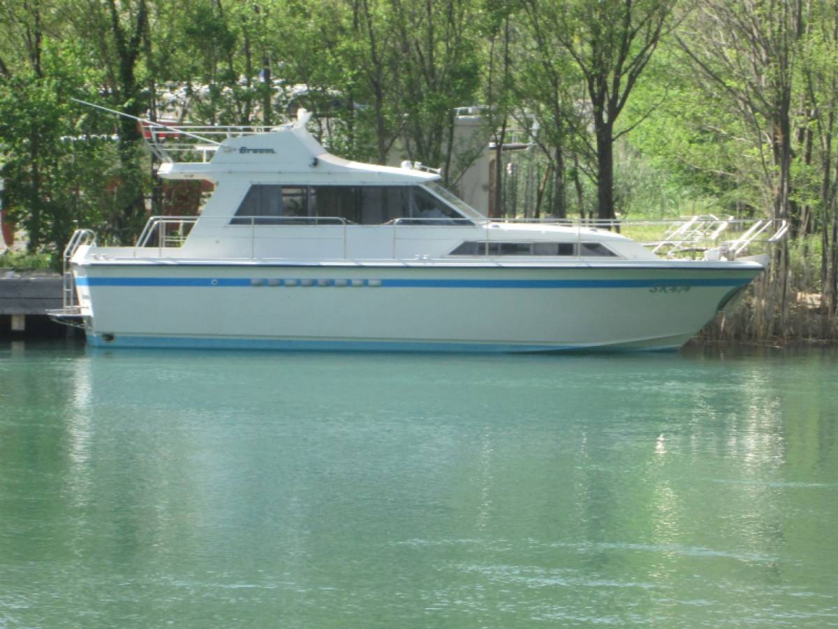 Broom 35 Flybridge