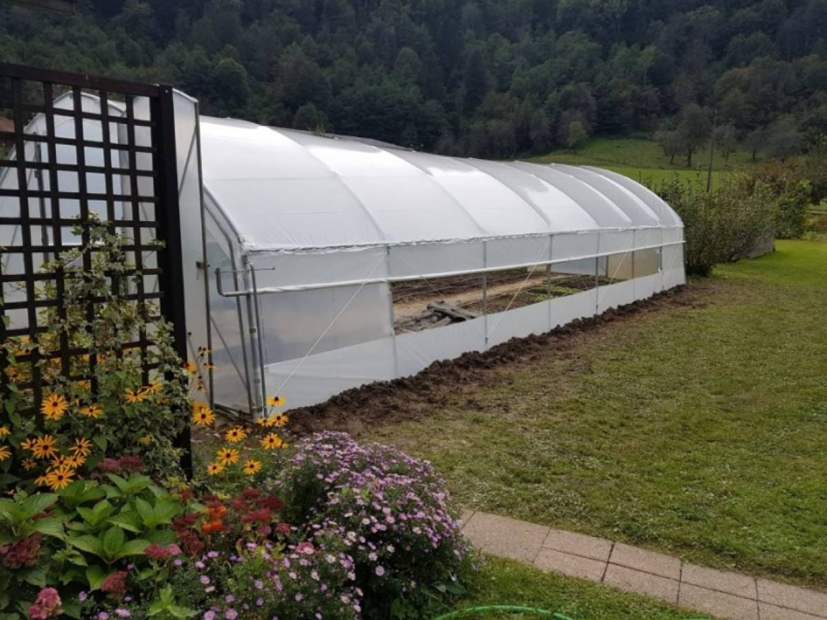 Plastenik 4,5 m širine sa bočnim otvaranjem