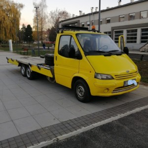 Vučna služba 2,5 D u odličnom stanju POVOLJNO