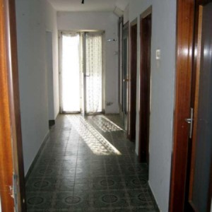 Obiteljska kuća katnica 200 m2 na zemljištu 500 m2, Gračac