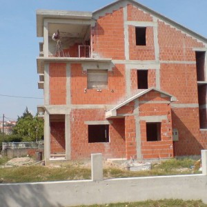 Velika obiteljska kuća