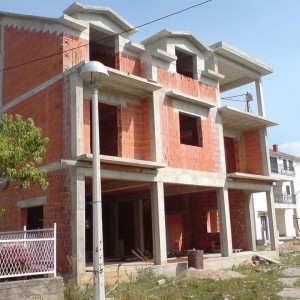Velika obiteljska kuća