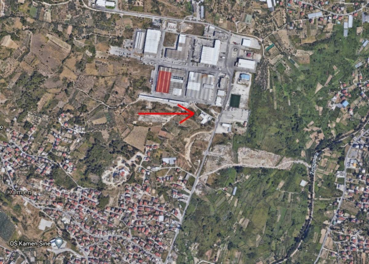 Građevinsko zemljište: Split, TTTS građevno POSLOVNA 1093 m2