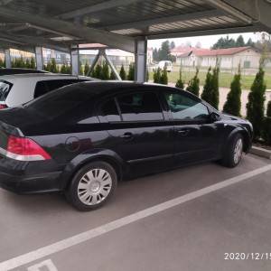 Vrlo povoljno Opel Astra H Sedan 1.6.i 80 kw 2008. godište