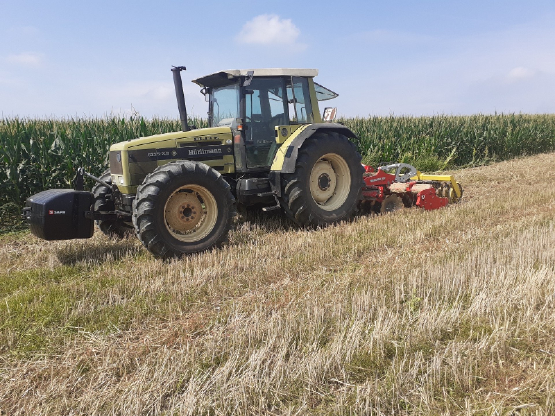 TRAKTOR HURLIMANN 6135 ELITE