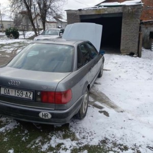 PRODAJE SE Audi80 b4 1993.godište