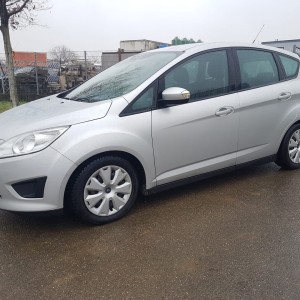 Prodajem Ford registriran god dana