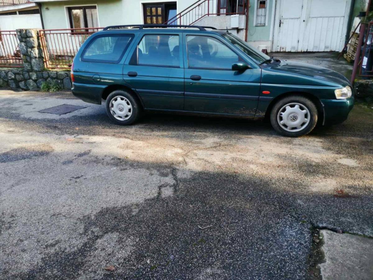 Ford Escort