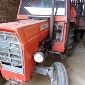 Prodajem traktor IMT 542