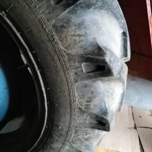 Zadnje gume za IMT 533/539 11,2-28