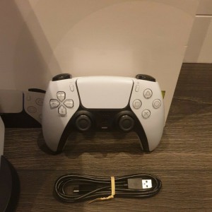 Sony PlayStation PS5 Console Disc Edition = 400EUR