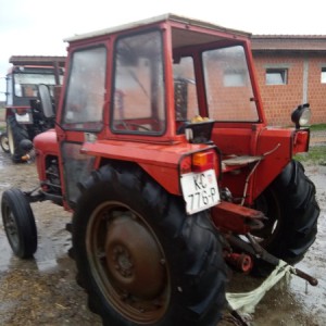 Traktor Imt