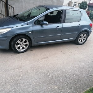 Prodajem peugeot307 2007 diezel, reg do 16.01.2021