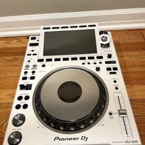Pioneer CDJ-3000, Pioneer CDJ-2000NXS2, Pioneer DJM-900NXS2